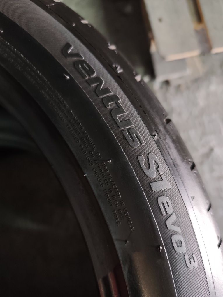 Pneus 225/45r19 Hankook Ventus S1 Evo3 com 80% piso