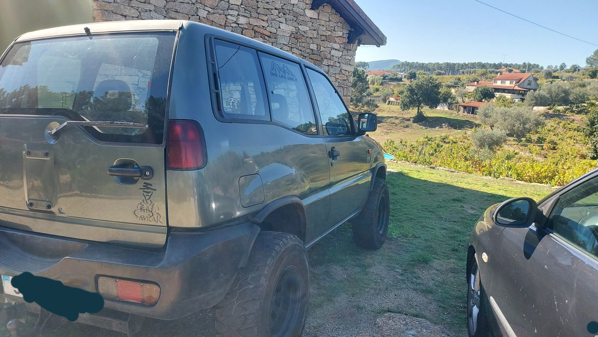 Nissan terrano 2 impecavel