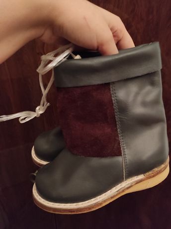 Новые детские ботинки кожаные зимние