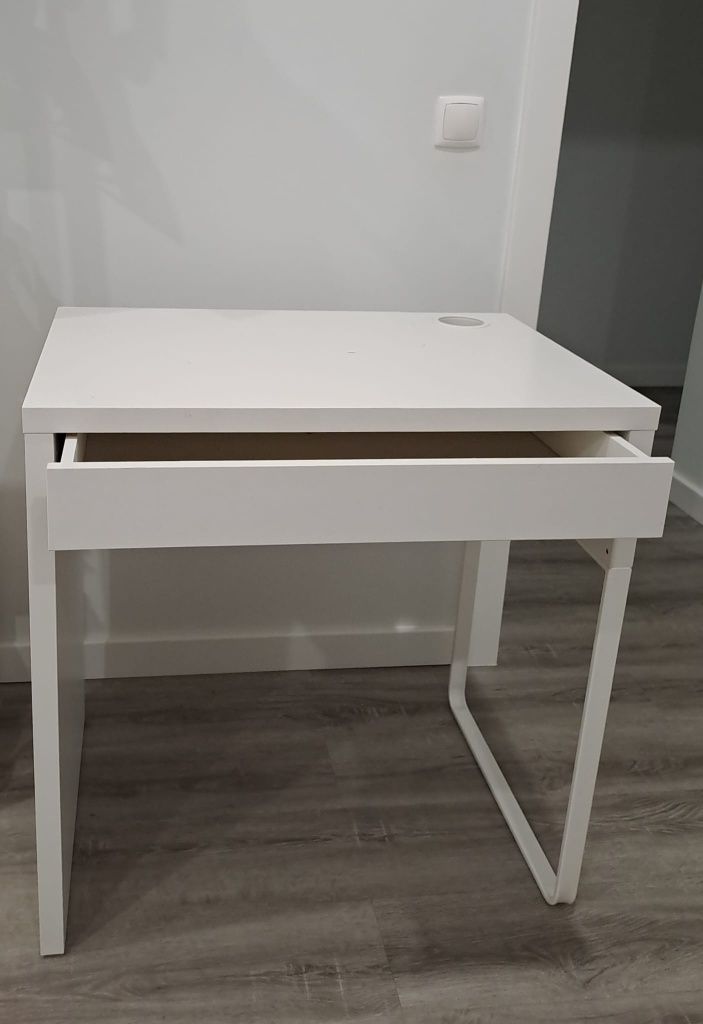 Secretária Ikea Micke  73x50