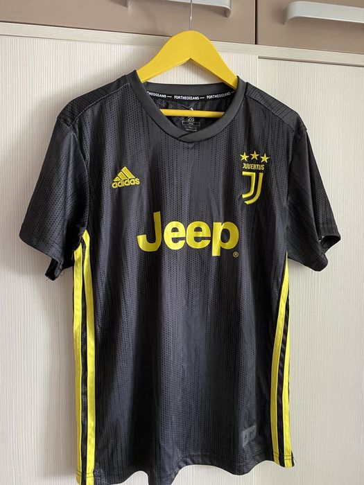 Футбольный форма .