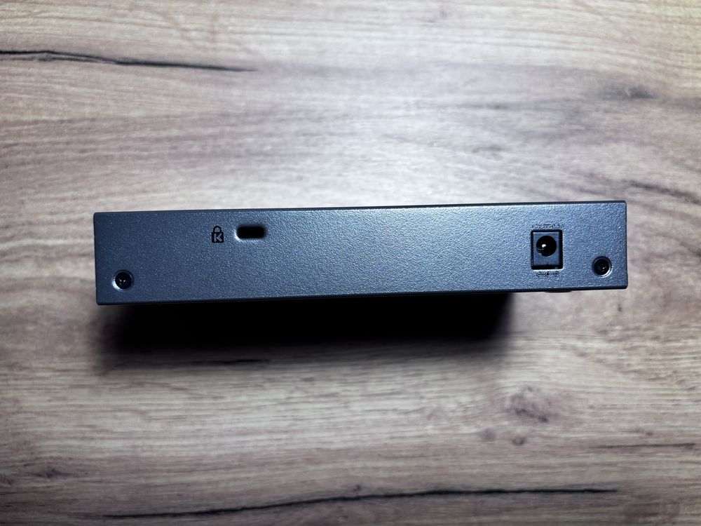 NETGEAR GS108E 8-Port Gigabit Ethernet Smart Managed Plus Switch