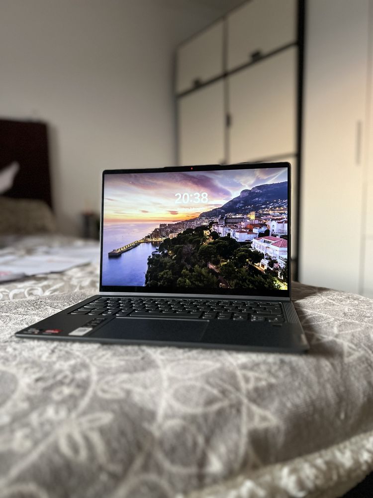 Portátil Lenovo IdeaPad Flex 5 14ALC7