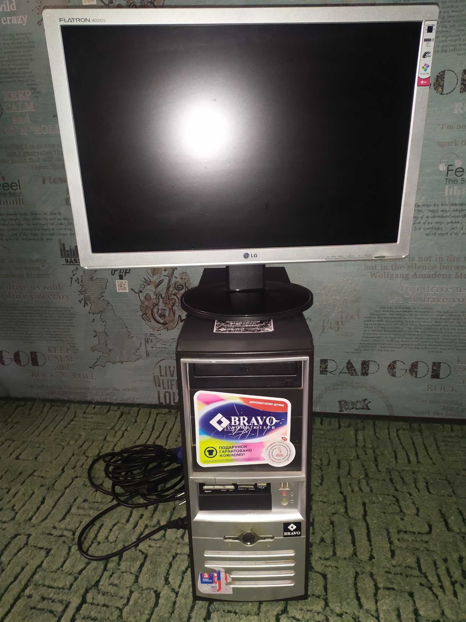 Компютер ігровий (системний блок, екран Lg Flatron w2242s)
