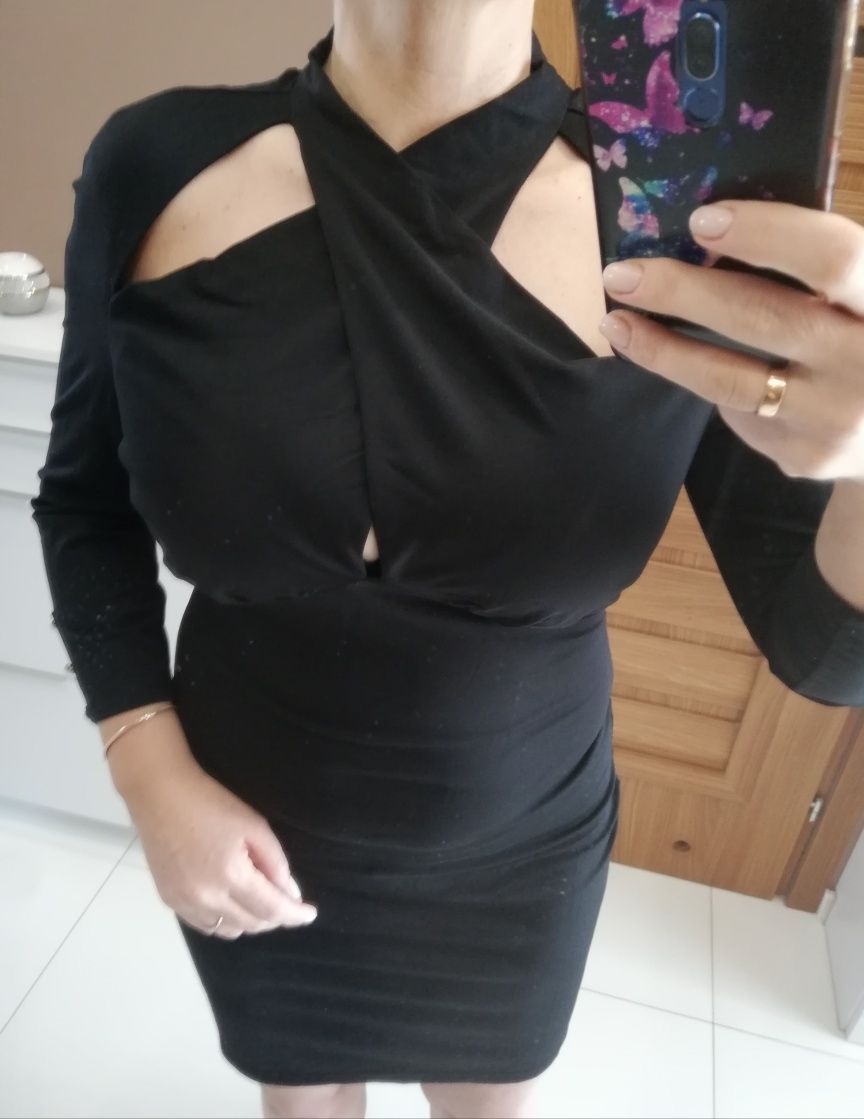 Czarna sukienka Mohito rozmiar M/L