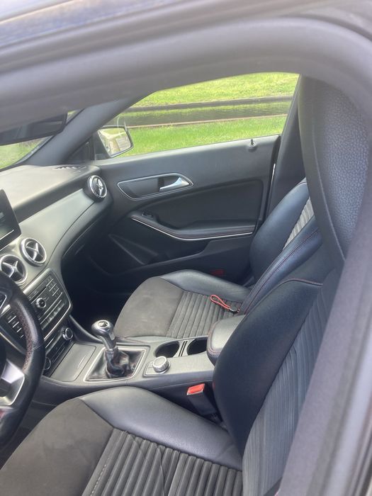 Mercedes-Benz CLA 180 AMG Nacional 1 dono