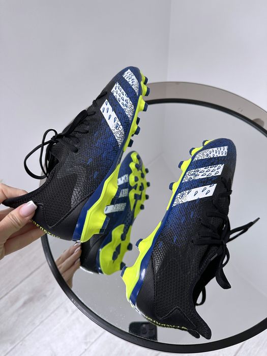 Мощные крутые бутсы с чулком дитячі бутси  Adidas Predator Freak