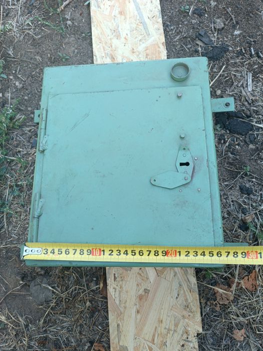 Стальной сейф , толщина 2.5 мм