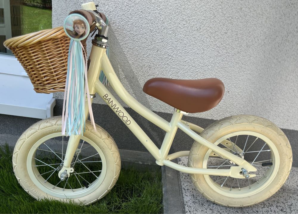 Rowerek biegowy Banwood +kask