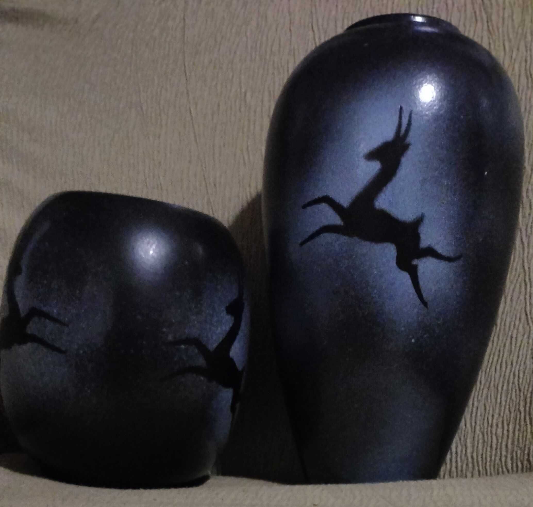 Conjunto decorativo de jarra e vaso de cerâmica