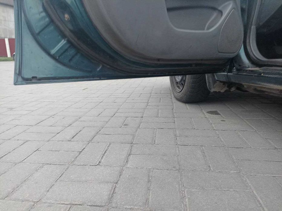 Продам Тойота Камри 20 автомат с переоформлением