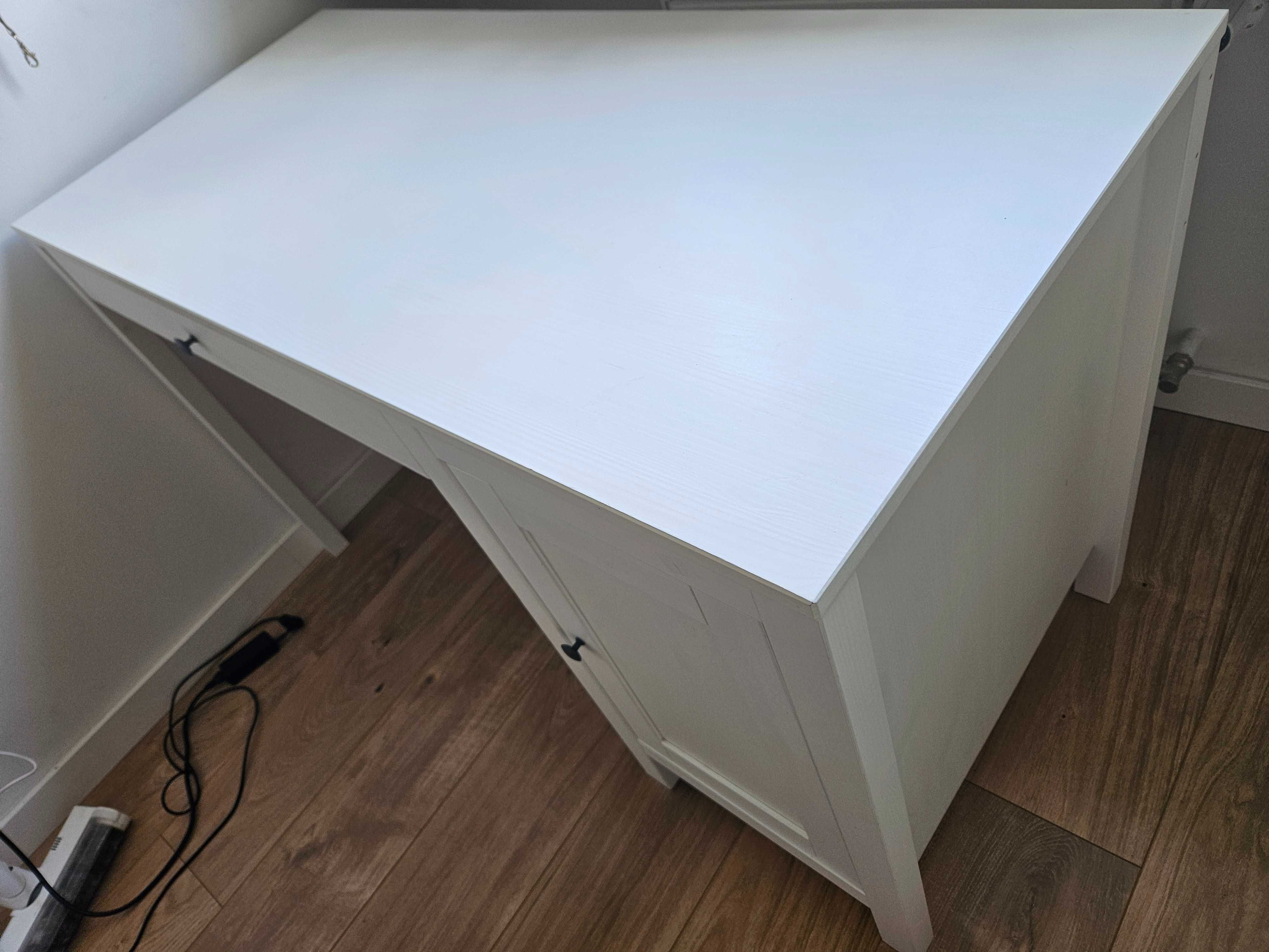 Biurko hemnes ikea stan bdb