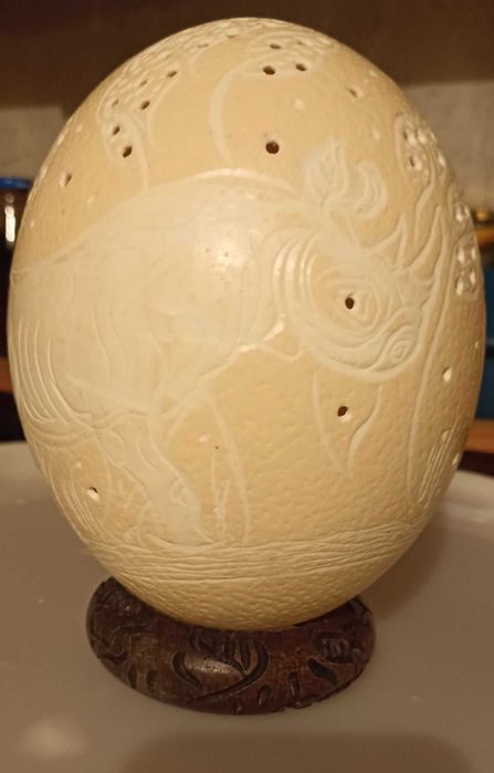 Oryginalne rzeźbione jajo strusia z RPA