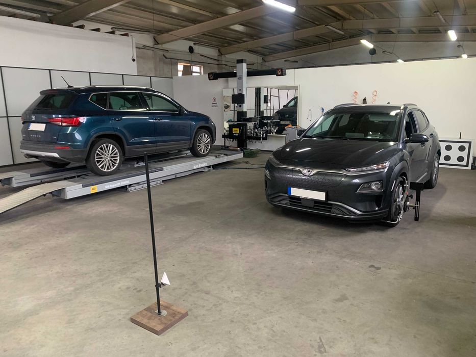 Kalibracja, regulacja radarów ACC, kamer wspom. i kamer 360 stopni