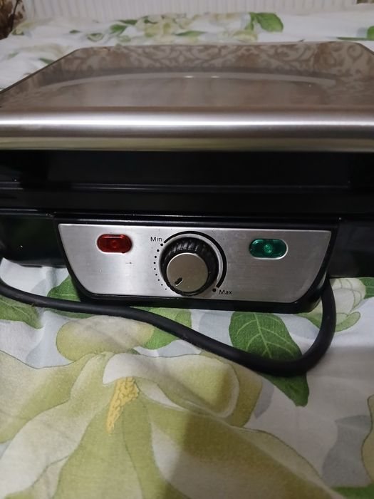 Електрогриль контактний Esperanza