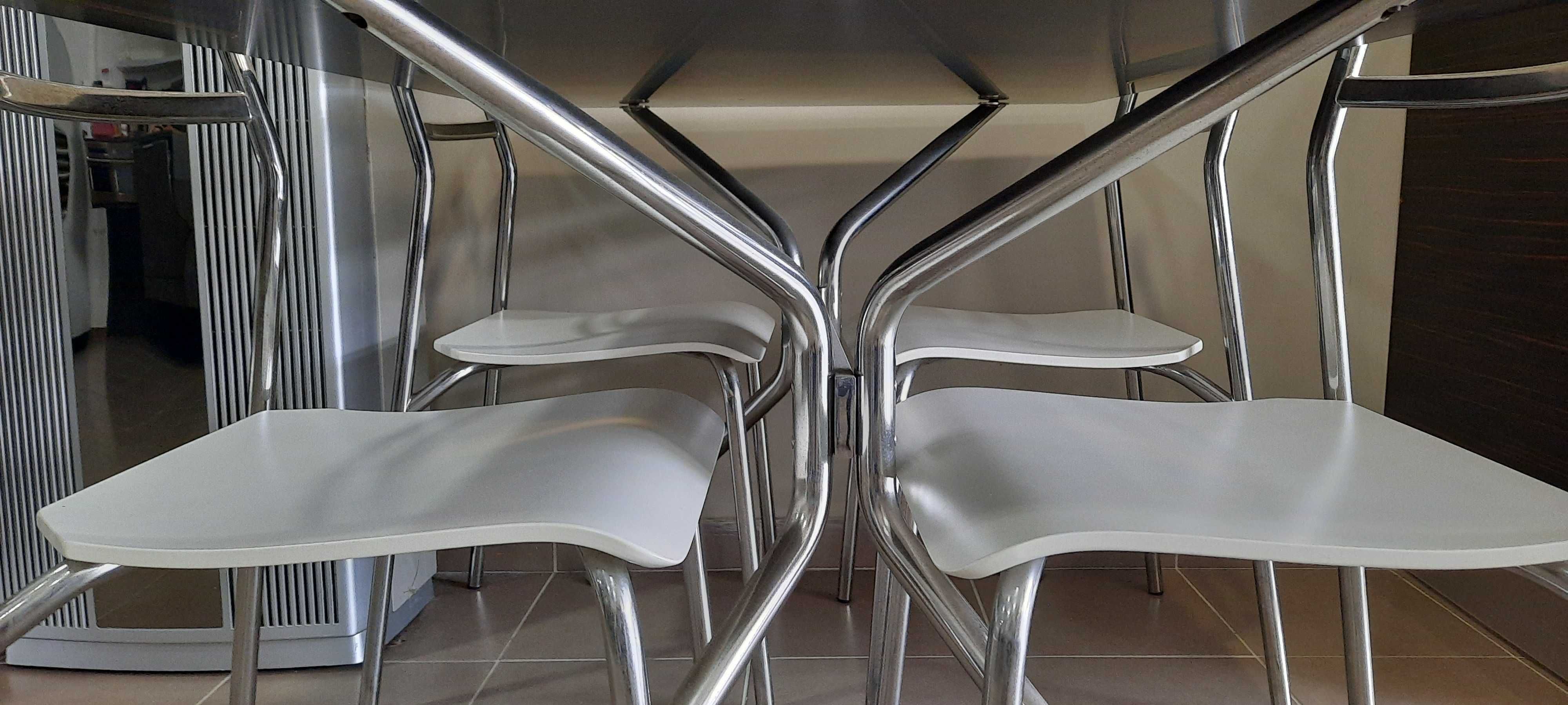 Mesa cozinha vidro preto/cromado s/cadeiras (arti.exposicao).