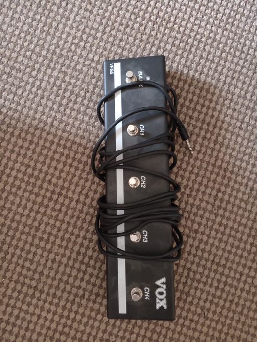 Комбік VOX VT40+ з футсвіч