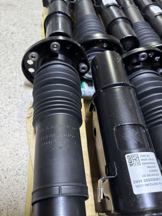 Передні стойки двох каткові Mercedes Sprinter W906 Спринтер 907 Спарка