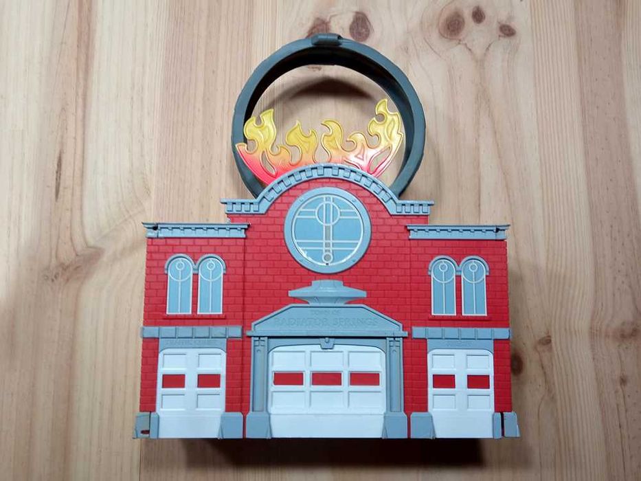 Cars - Race N' Rescue Station