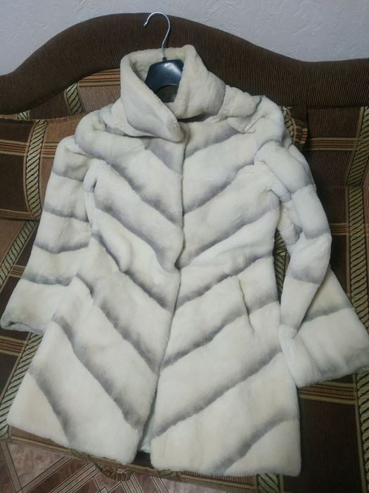 Шуба шубка натуральна полушубок женская.