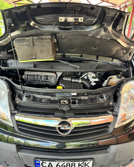 Продам Опель Виваро 2,0 d  2012 року