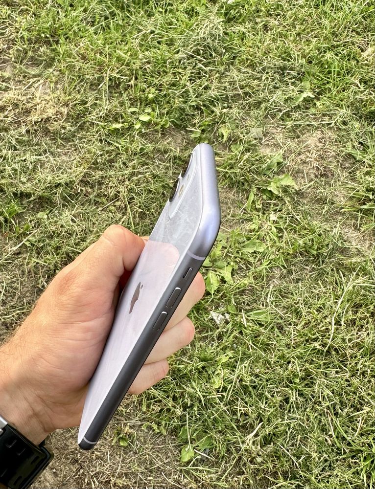 Apple iPhone 11 fioletowy