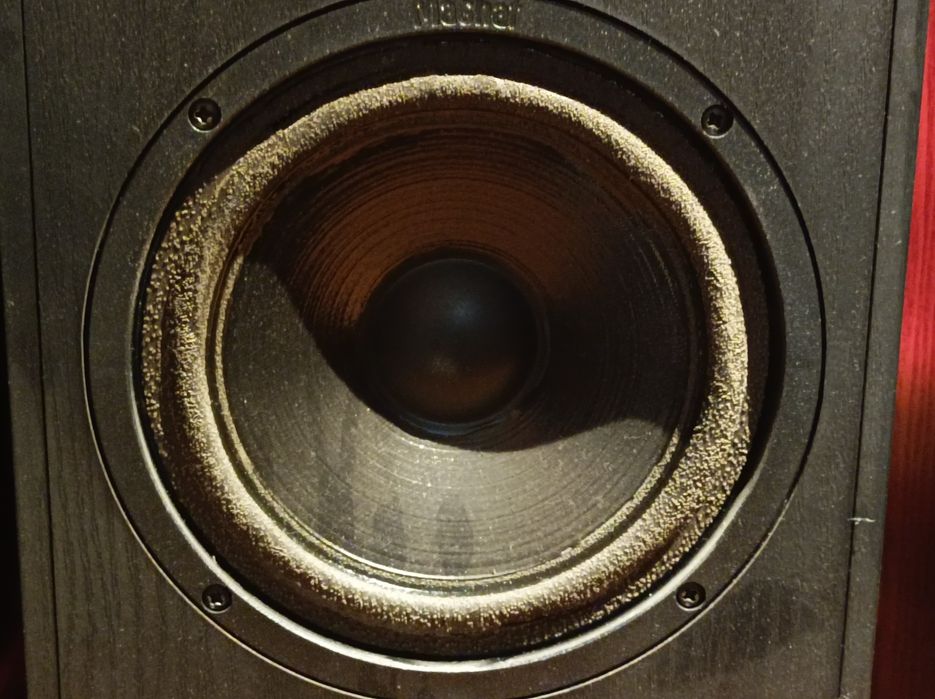 Kolumny Magnat Sonobul.. sprawne z uszkodzeniem.