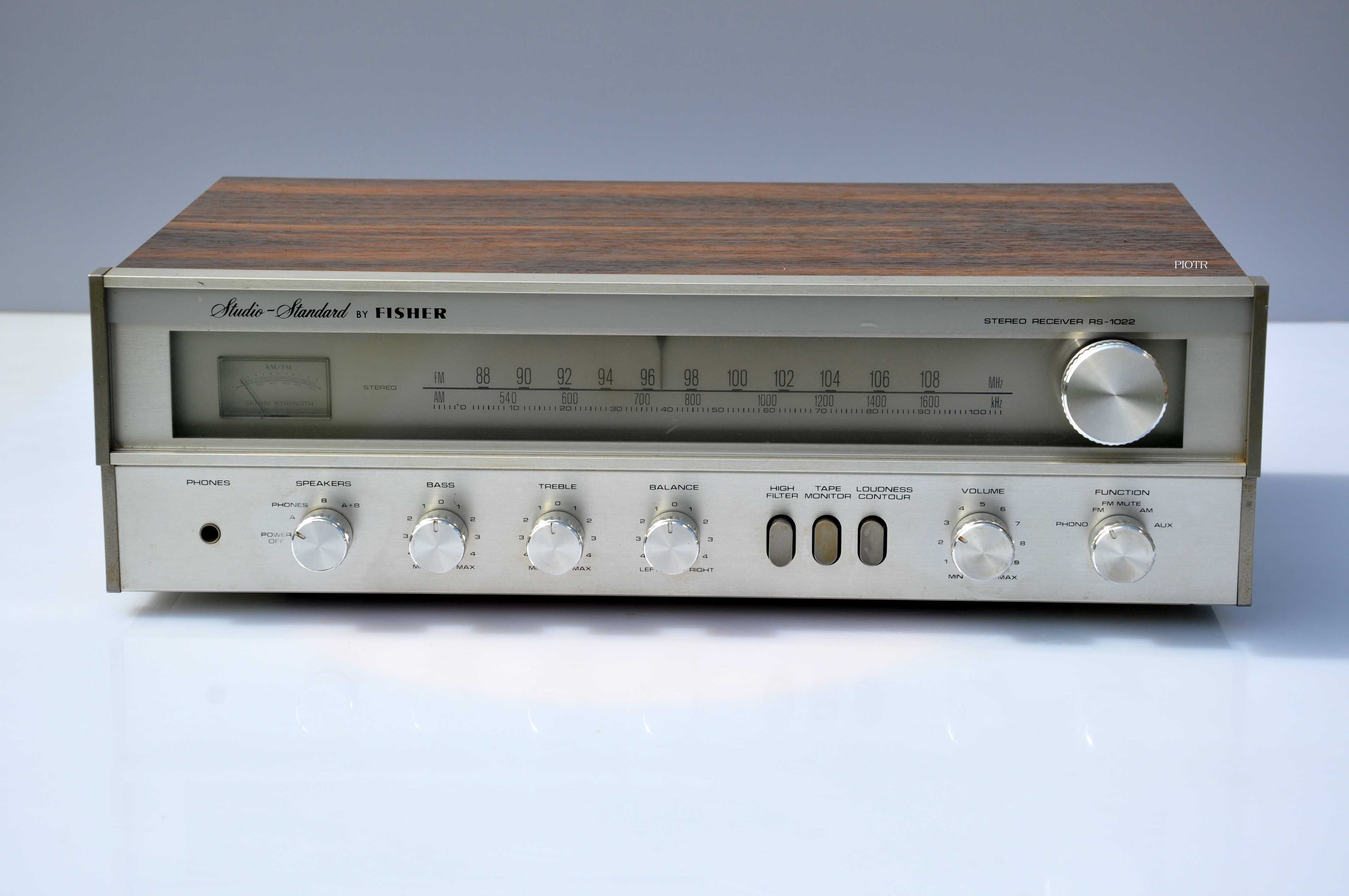 Amplituner FISHER AUDION STANDARD BY FISHER RS-1022 z 1977r.  Japan.