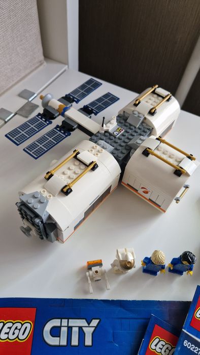 Конструктор 6+ LEGO City 60227 Космічна станція на Місяці