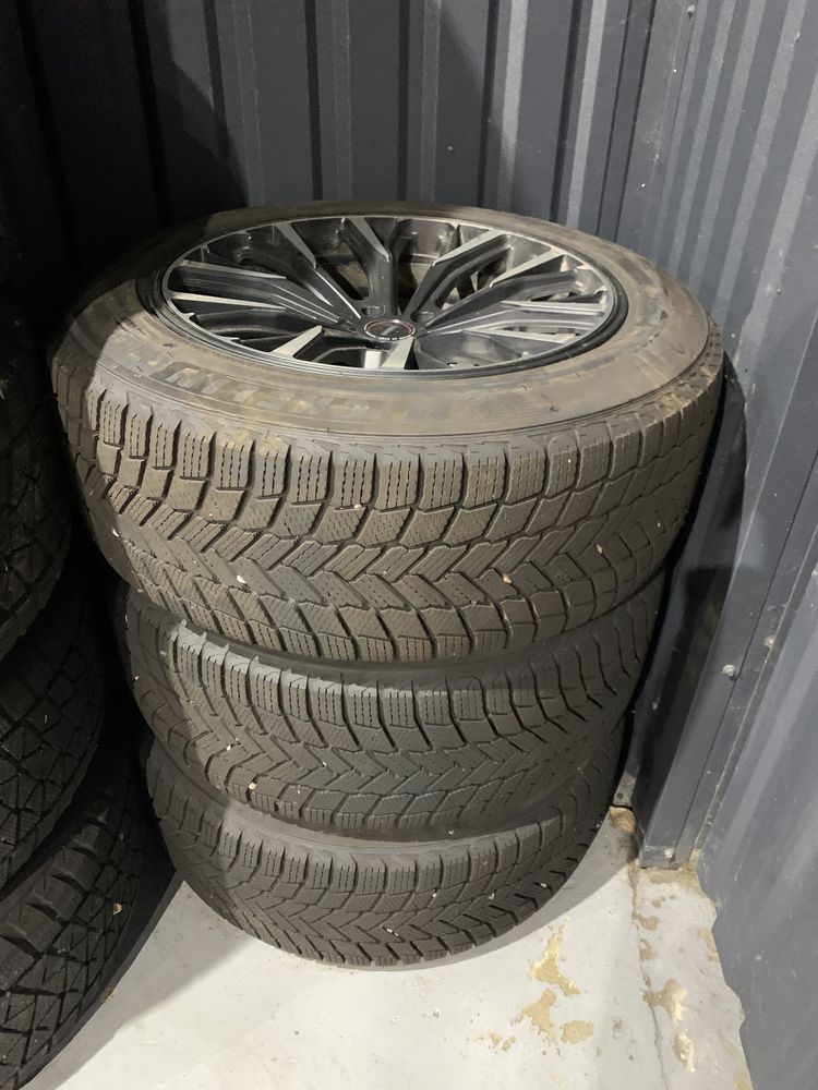 Продам гуму мишлен 265/50 r20 з дисками момо