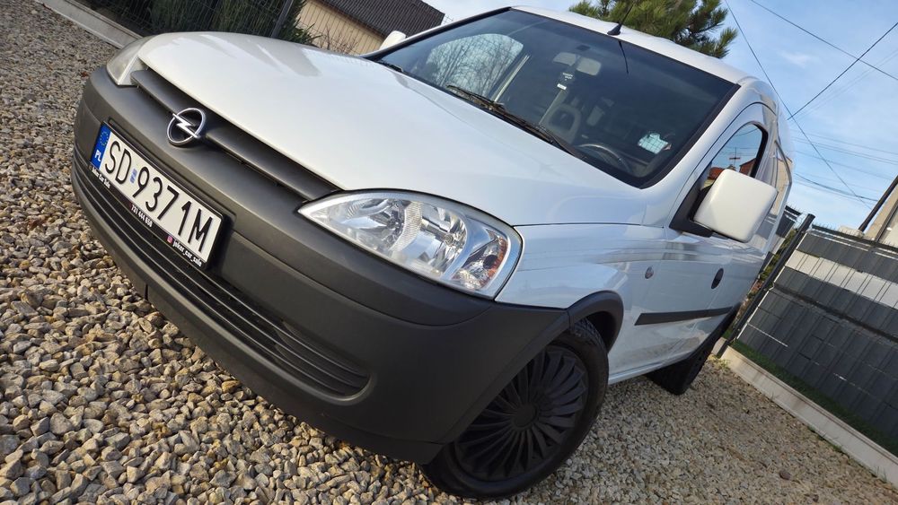 Opel Combo ** Opel Combo C ** 1.7 100PS   2011 R