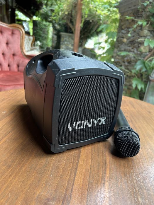 Głośnik, megafon przenośny, mobilny z mikrofonem