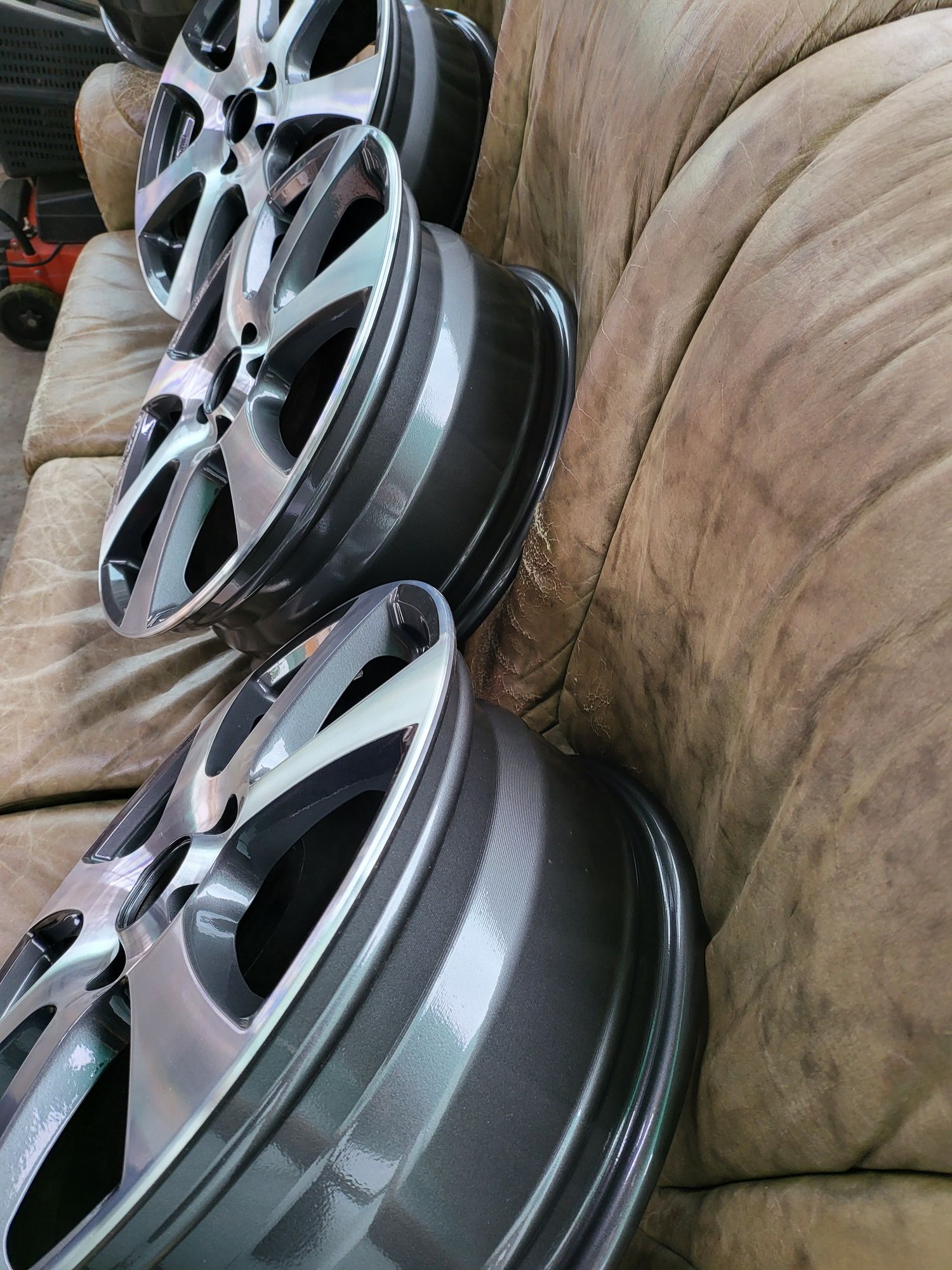 Felgi r17 4x100, nowe, et48