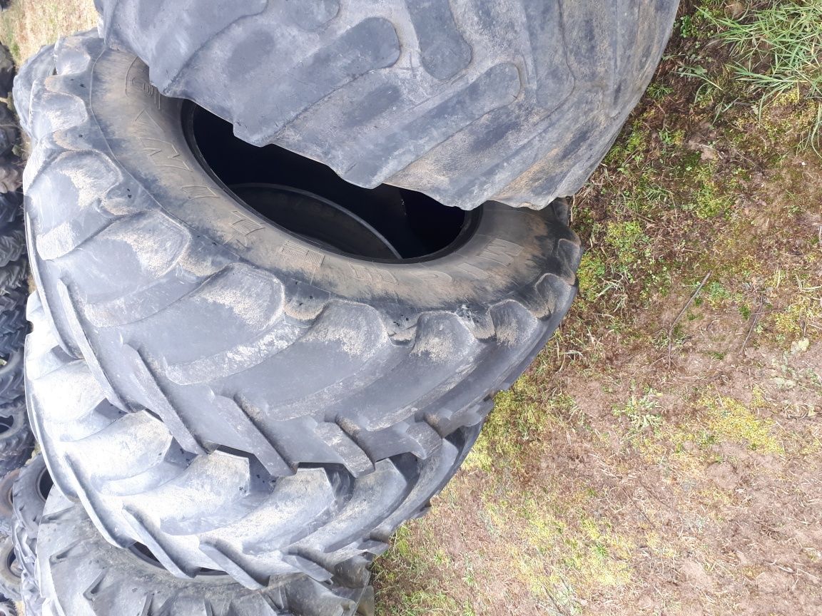 Ładna para opony zachodnie MICHELIN 540/65 R - 28 XM108 Całe Zdrowe