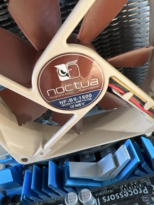 i7 + Noctua + płyta główna Asus  Pro + RAM 1866 MHz DDR3