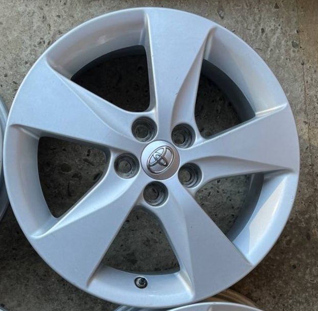 Диски Toyota Corolla Auris Cross Prius R 16 5 100 Celica Urban Cruiser
