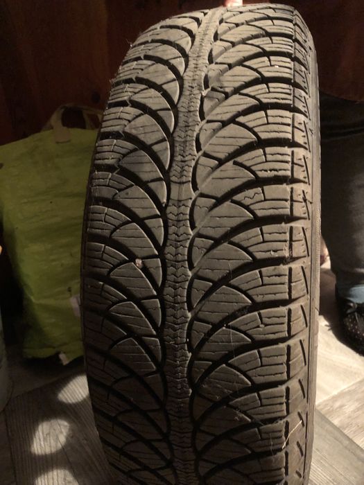 Шини з диском р15