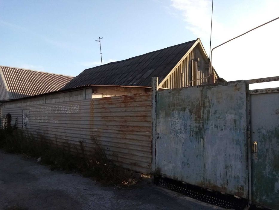 Продам житловий будинок 83 м2 з госпобудовами по вулиці Гоголя