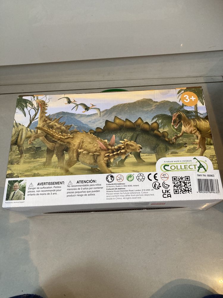 Figurka Dinozaur firmy Collecta nowa