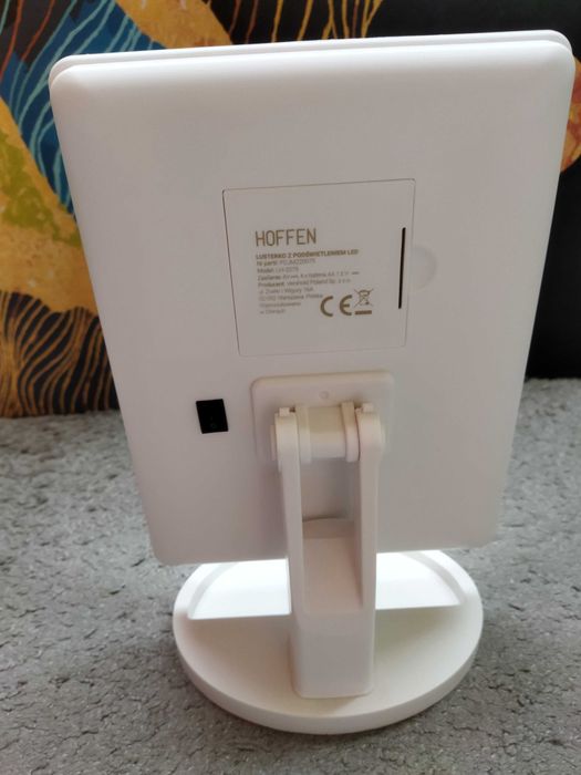 Lusterko z podświetleniem Led Hoffen