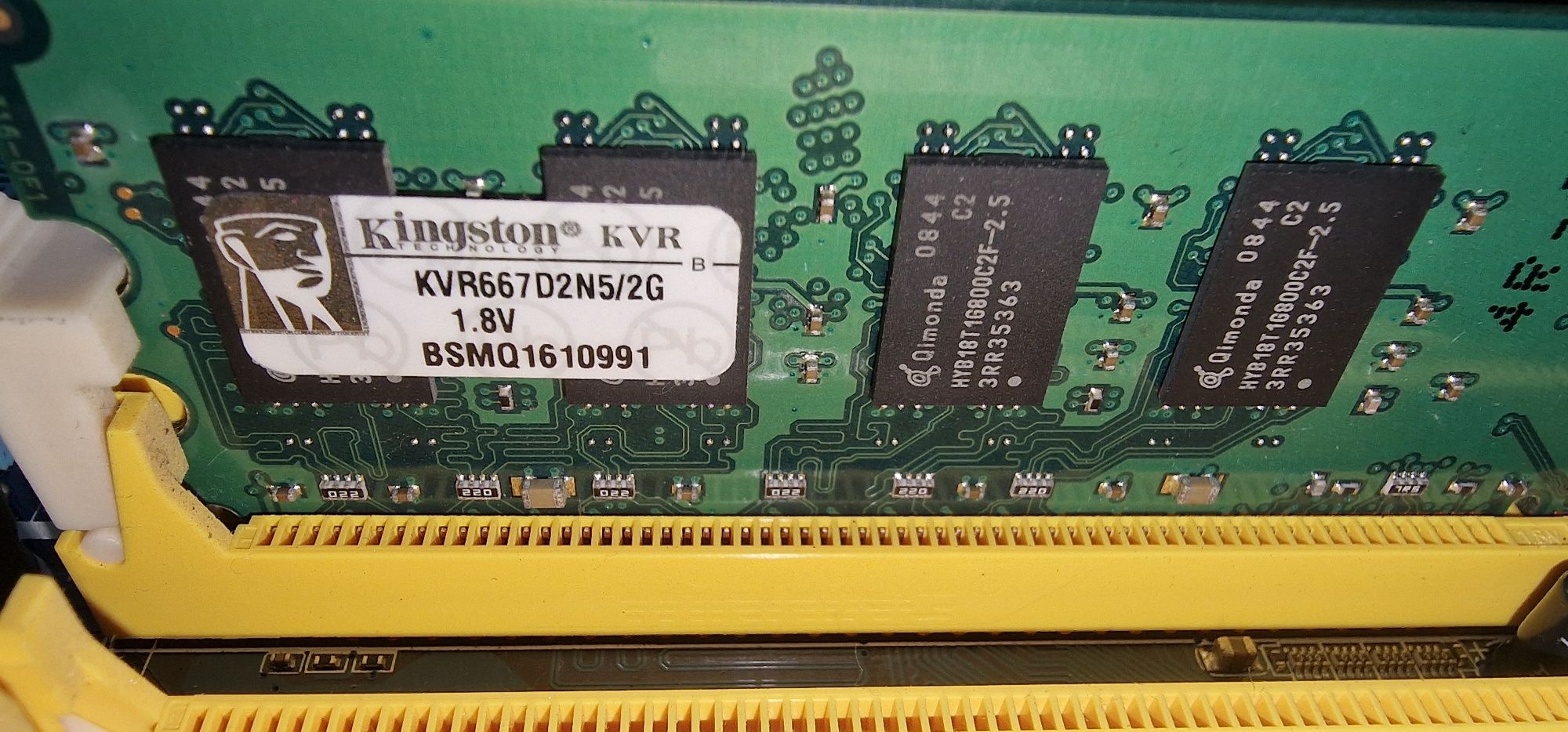 Bundle Motherboard + CPU Pentium 2.5Ghz + RAM