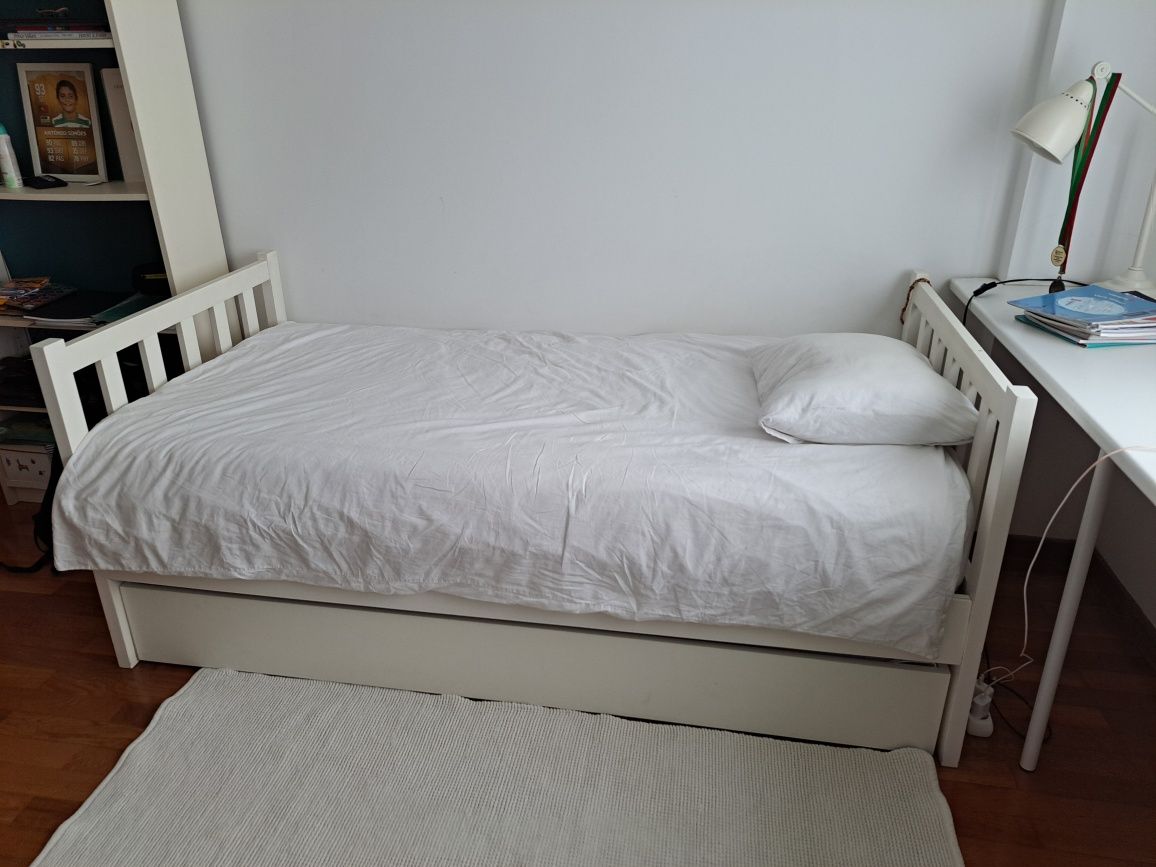 Duas camas individuais Homes in Heaven