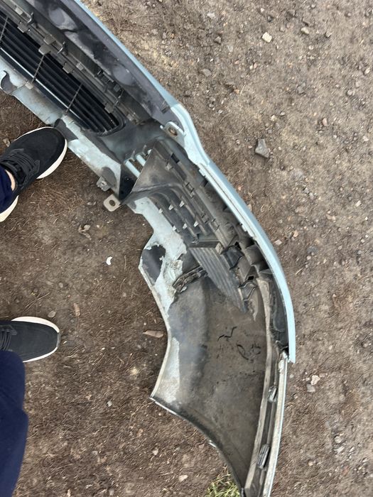 Продам бампер до Mitsubishi space star