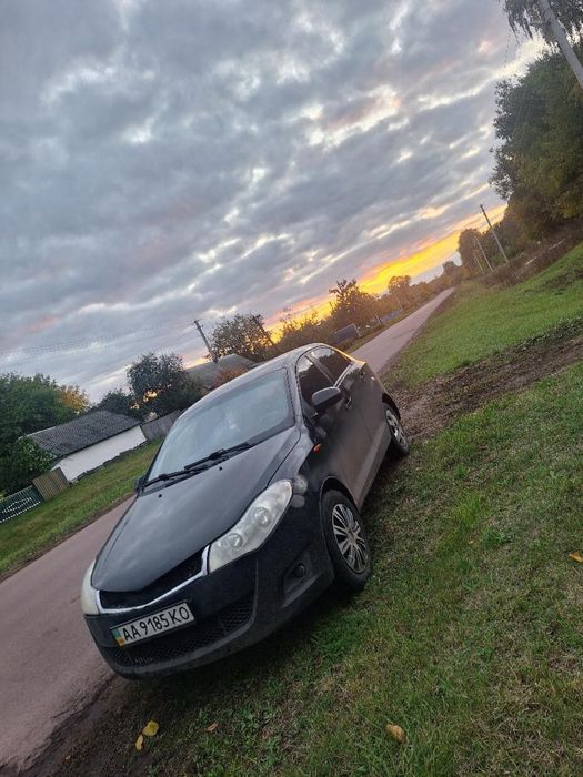 Заз форза сів та поїхав