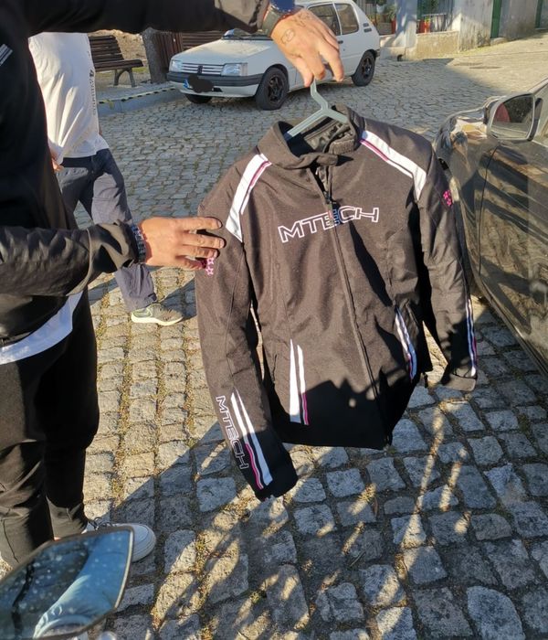 Blusao mota mulher como novo