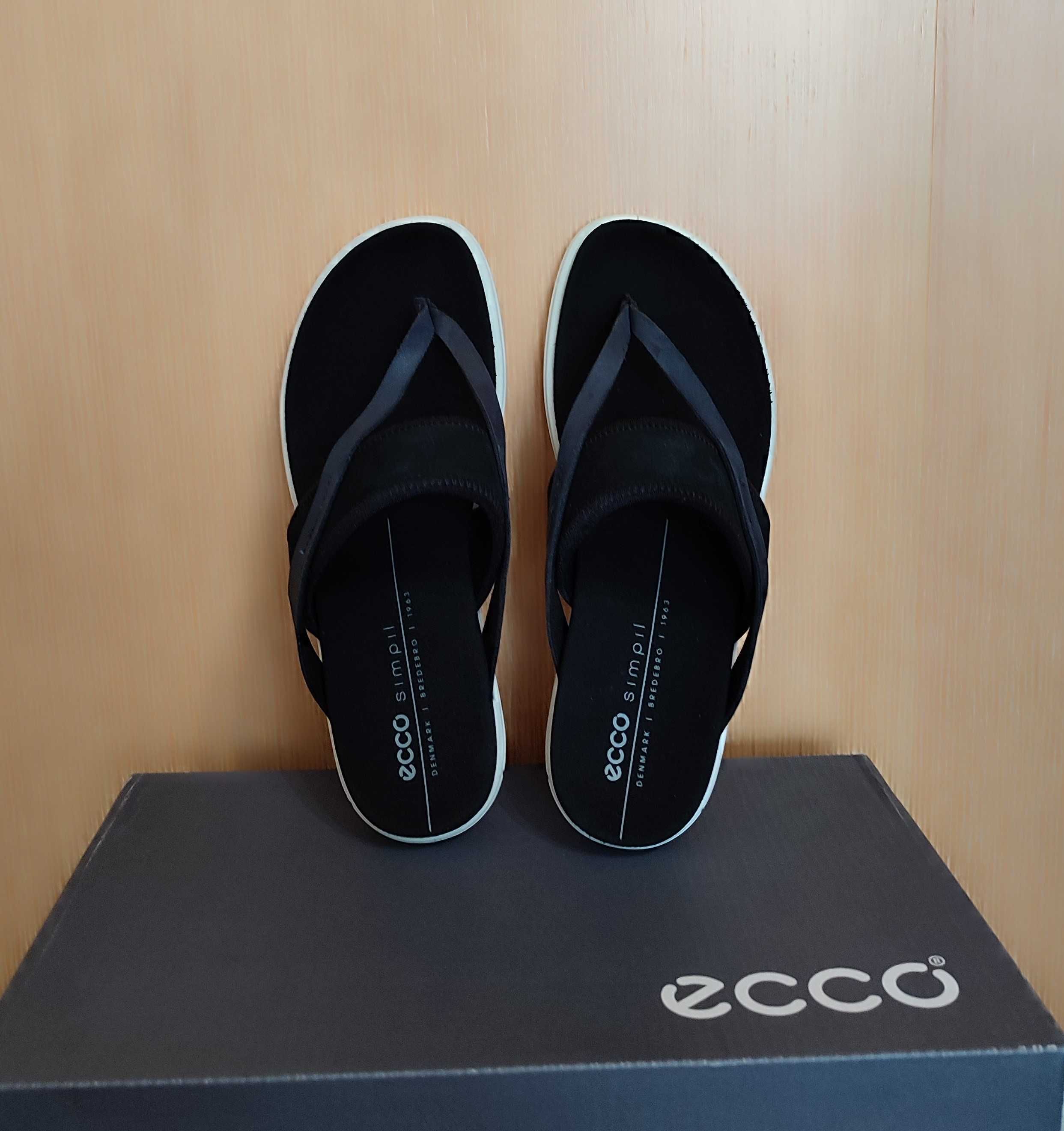 Босоніжки в'єтнамки сандалі ECCO SIMPIL SANDAL оригінал розмір 38