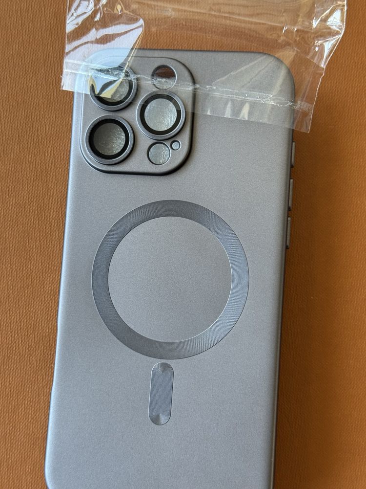 Etui pokrowiec na telefon nowy szary Iphone 16 Pro Max