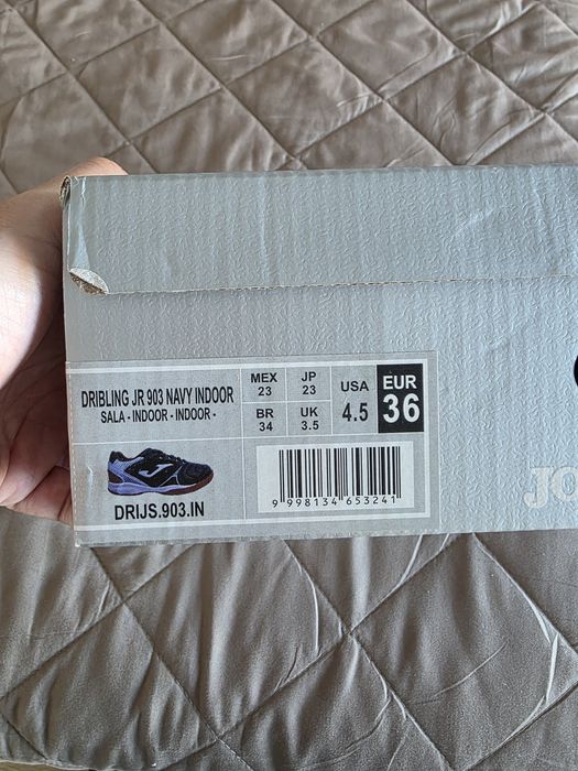 Ténis de futebol de salão