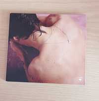 Harry Styles album wersja deluxe, okładka miękka
