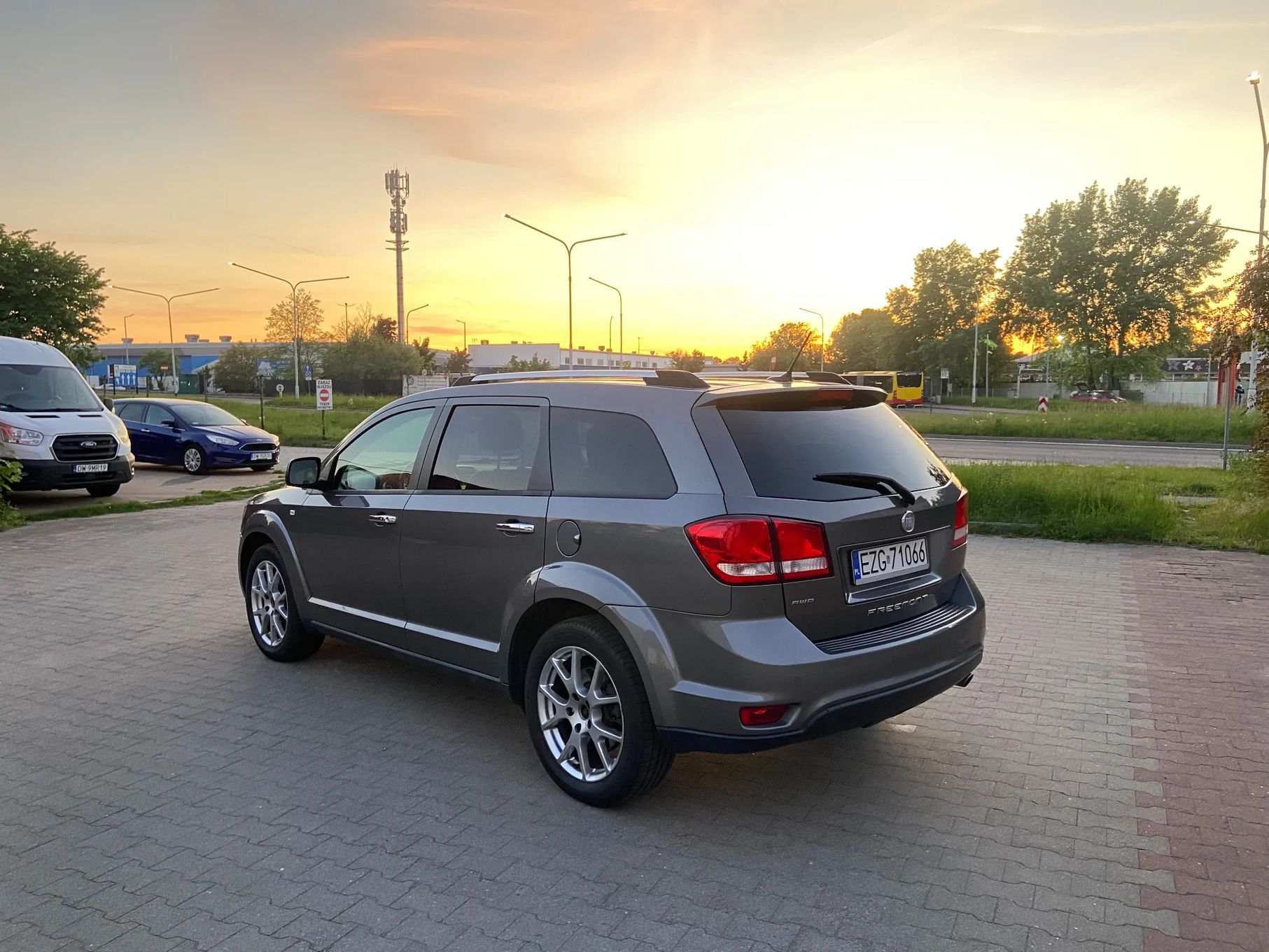 Fiat Freemont Fiat Freemont 2.0AWD 170KM LOUNGE 7 osób Skóry Navi Automat FULL